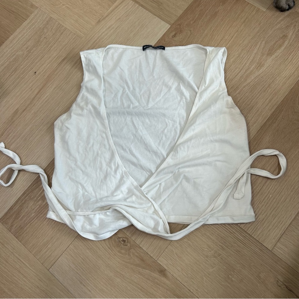 Brandy melville tie around top